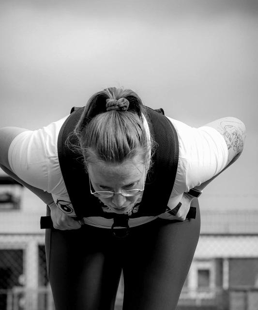 Rebekka tijdens sledpull-training bij STARK! Hardenberg