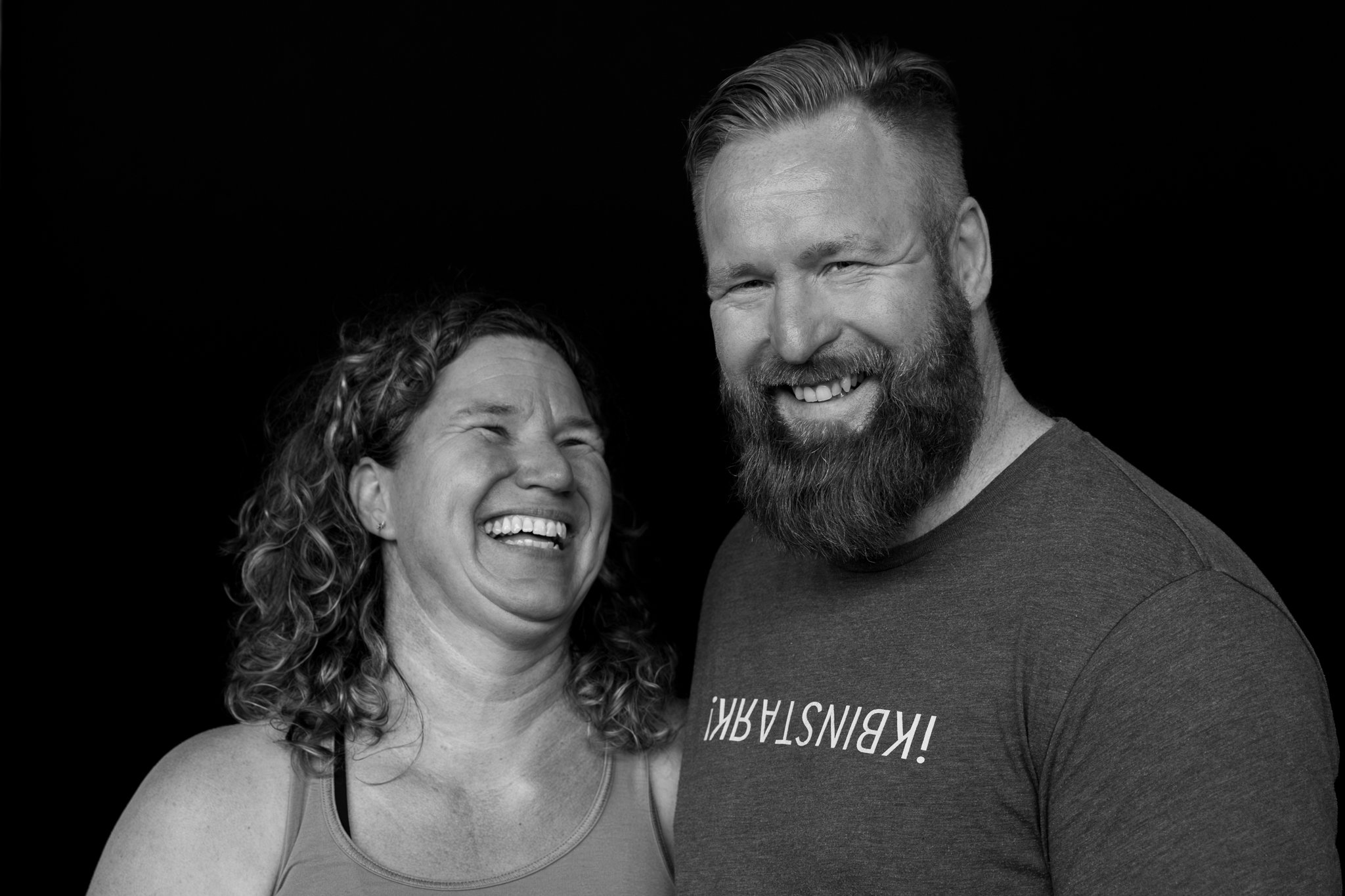 Engbert-Jan en Yvonne lachen samen